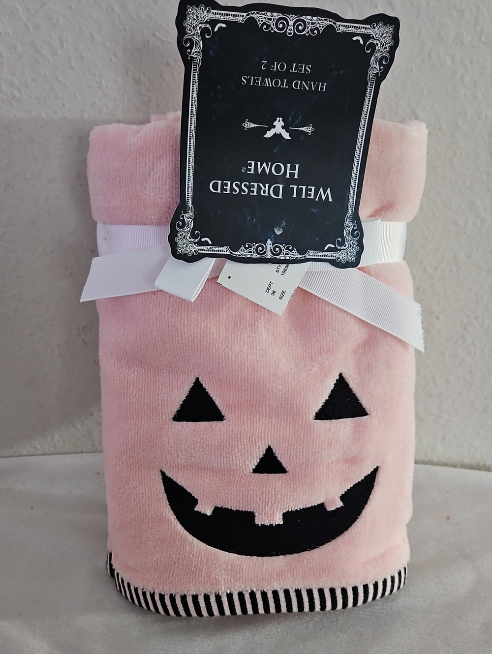 Pink Jack-o'-Lantern Hand Towel Set